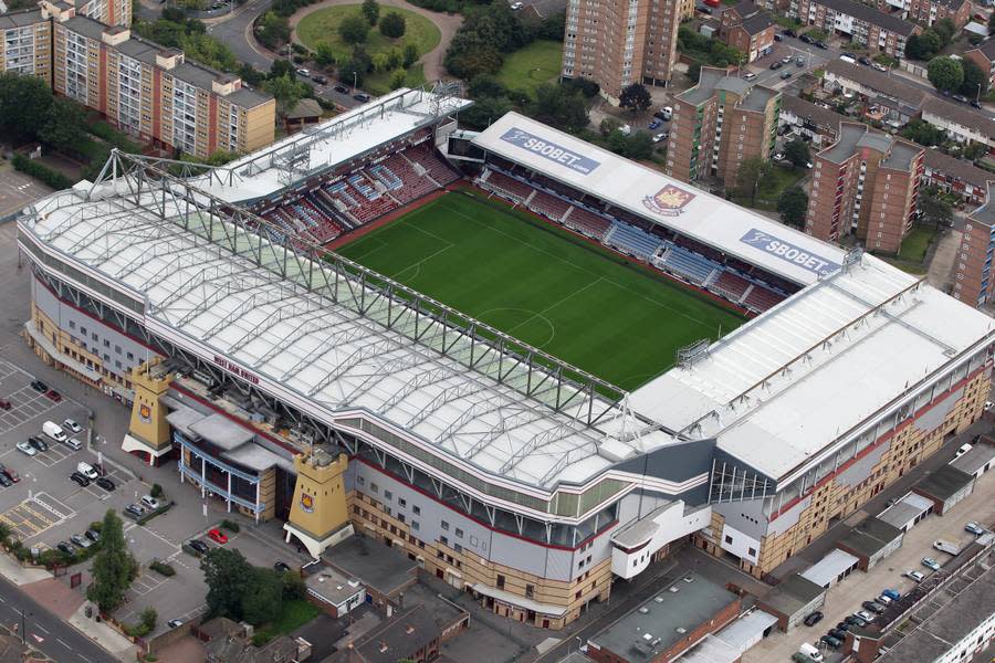 Upton Park war von 1904 bis 2016 die Heimat von West Ham United. Allerdings lautete der offizielle Name des Stadion Boleyn Ground, benannt nach der zweiten Ehefrau von König Heinrich VIII. Das Stadion war ein reines Fußballstadion und hatte Platz für 35.345 Zuschauer