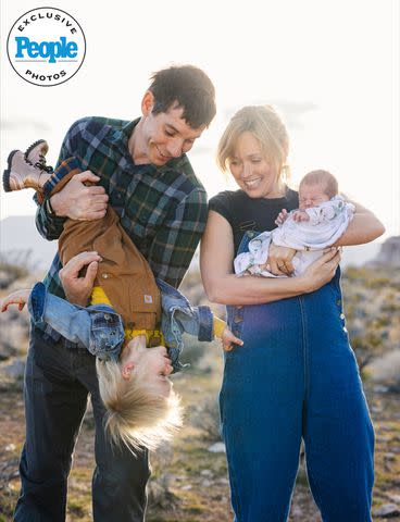 <p>National Geographic/Eliza Earle</p> Alex Honnold and Sanni Honnold with daughters, June and Alice