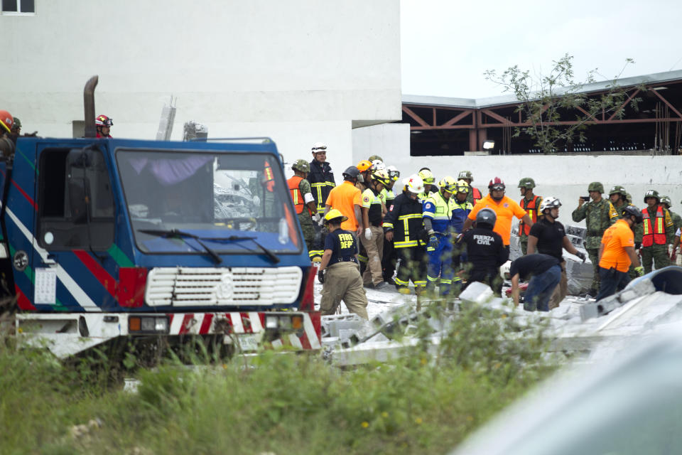 FOTOS | Dolor por derrumbe mortal en Monterrey