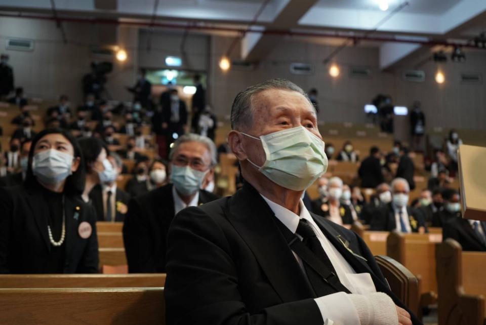 日本東京奧運暨帕運組織委員會主席森喜朗日前因歧視女性的發言引發外界批評，他今日公開表示，將辭去東奧委員會主席一職，以不影響局勢為重。   圖：翻攝自日本台灣交流協會臉書