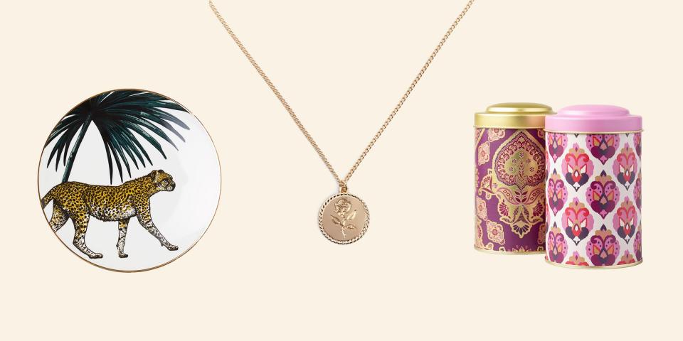 <p>Does the idea of looking at your bank account send you down a stressful spiral, reminding you of last week's round of $15 Who Do I Think I Am cocktails? Understandable. But don't let that effect your holiday spirit. Shop our roundup of gifts under $5 that look way fancier than they cost, here. </p>