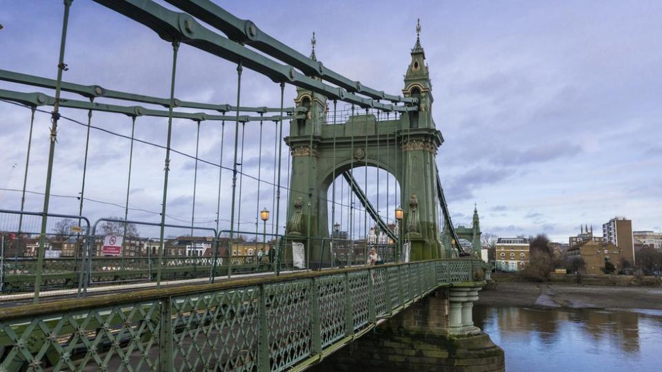 Hammersmith Bridge