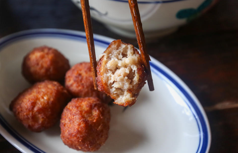 霸婆手工面 - handmade meatball