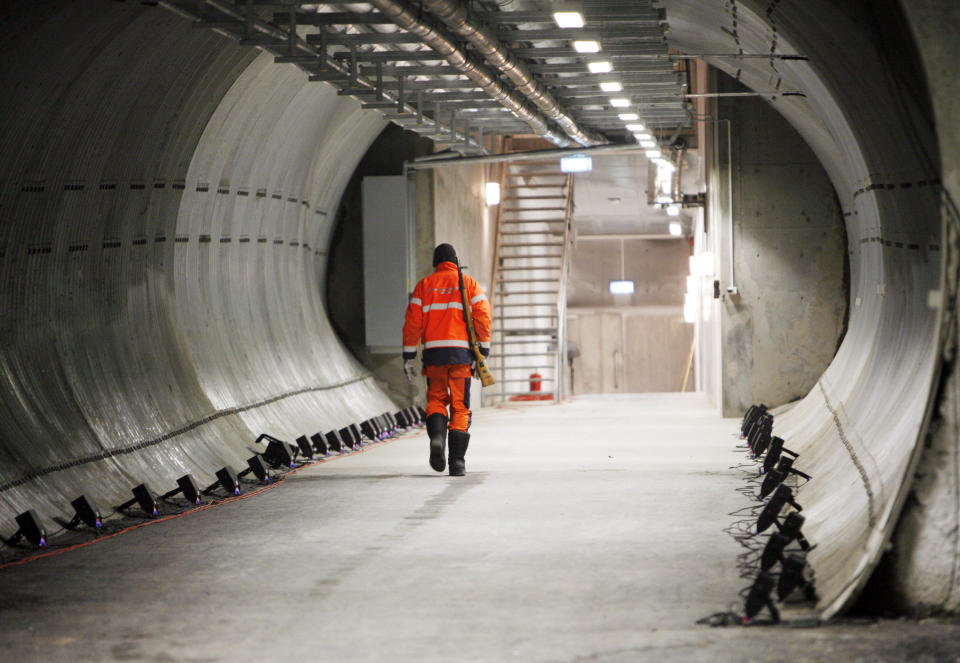 El Banco Mundial de Semillas tiene una extensión subterránea de mil metros cuadrados, a 150 metros de profundidad (AP Photo/John McConnico)