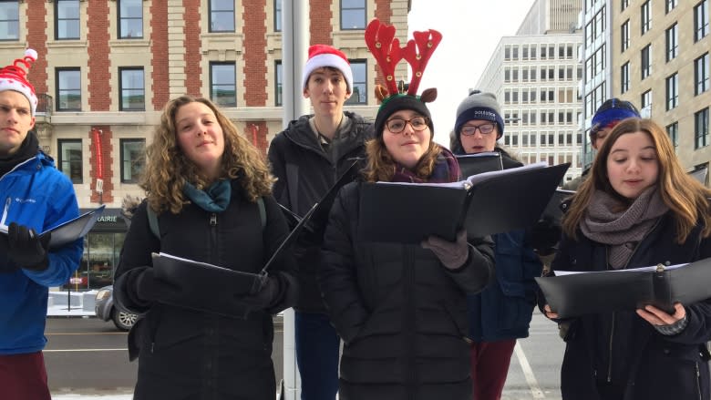 CBC Montreal's 2017 Christmas Sing-In hits the right note
