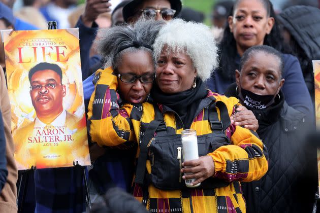 People participate in a vigil to honor the 10 people killed in Saturday's shooting at Tops market on May 17 in Buffalo, New York. (Photo: Scott Olson via Getty Images)