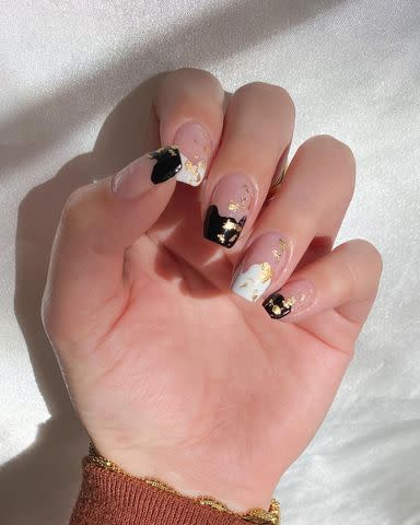 <p><a href="https://www.instagram.com/disseynails" data-component="link" data-source="inlineLink" data-type="externalLink" data-ordinal="1">@disseynails</a></p>