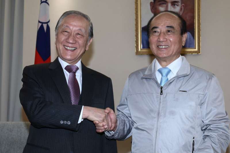 20190314-前立法院長王金平（右）14日會晤新黨郁慕明（左）主席。（蔡親傑攝）
