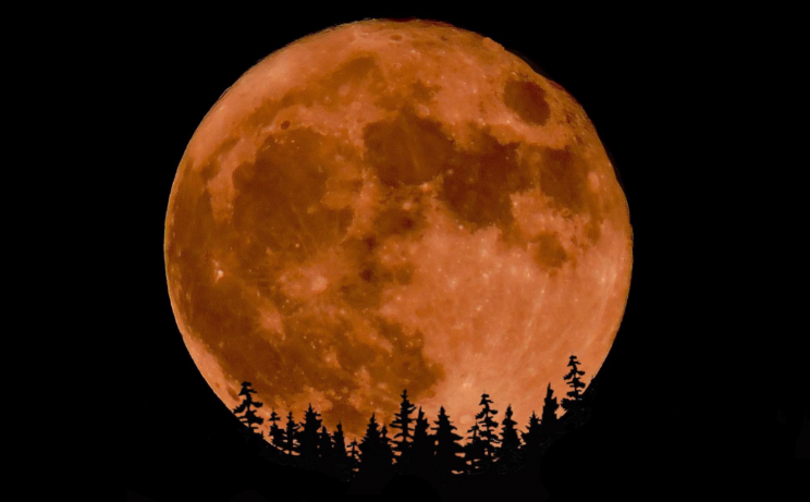 Supermoon in Canada