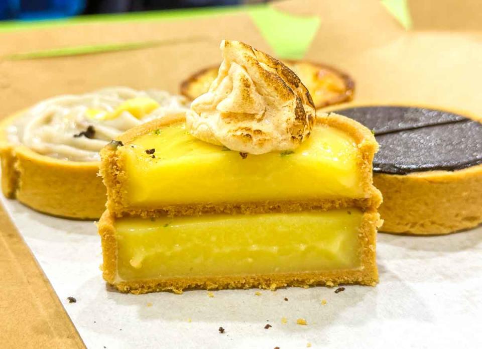 lian hup heng - lemon meringue tart