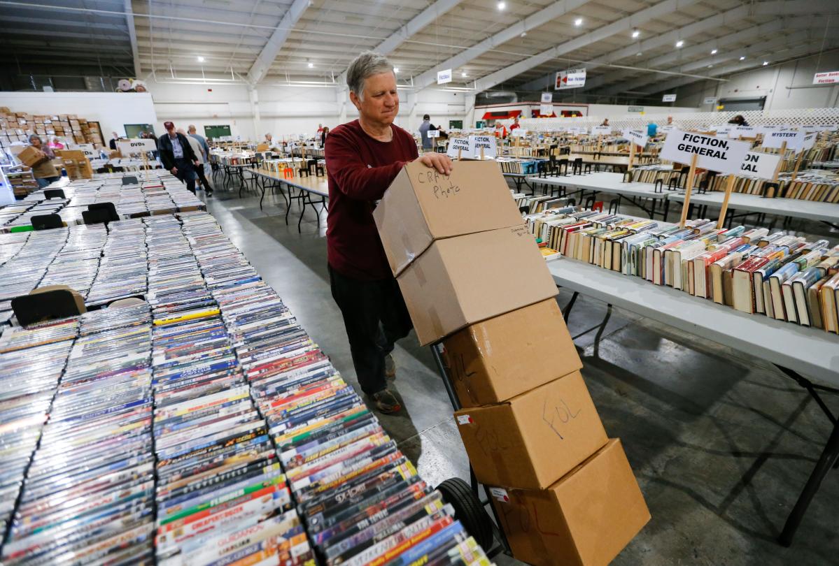 Back to the Books: Friends of the Library Sale Returns for Fall 2021 - The  Cornell Daily Sun