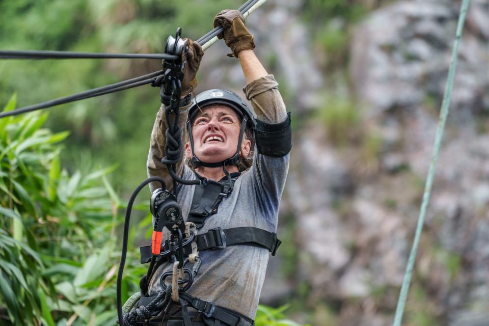 Zoe Lyons was struggling during the ravine drop (Channel 4)