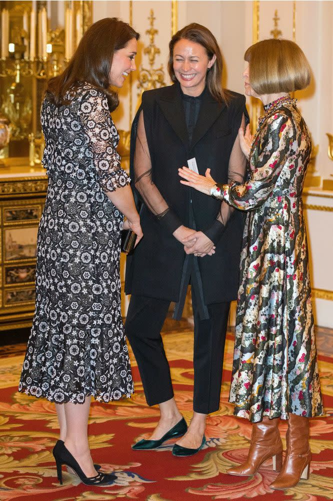 Kate Middleton talks to Anna Wintour