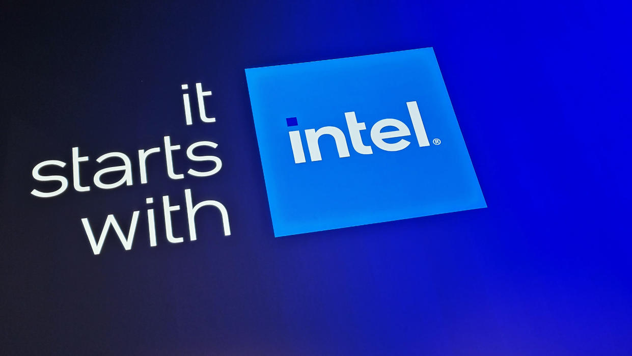  Intel logo at MWC. 