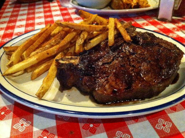 Why Doesn't Anyone Use Steak Sauce Anymore? - Thrillist