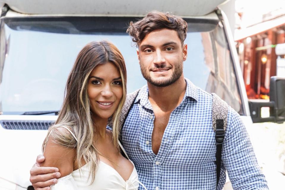 Le gagnant de Love Island, Davide avec sa petite amie et co-gagnante Ekin Su, a creusé le look d'Indiyah alors qu'il était dans la villa (PA)