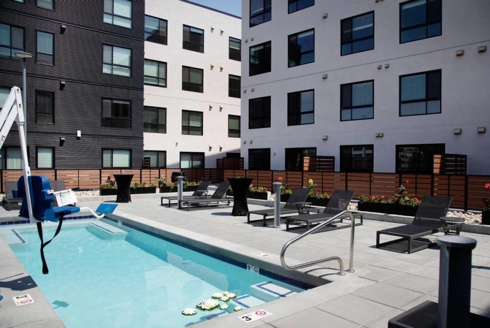 Jules on 3rd, a new apartment building in at 3rd Street and Myrtle Street in downtown Boise has an amenities deck that includes a small swimming pool, lounge areas, cooking space as well as fitness areas.