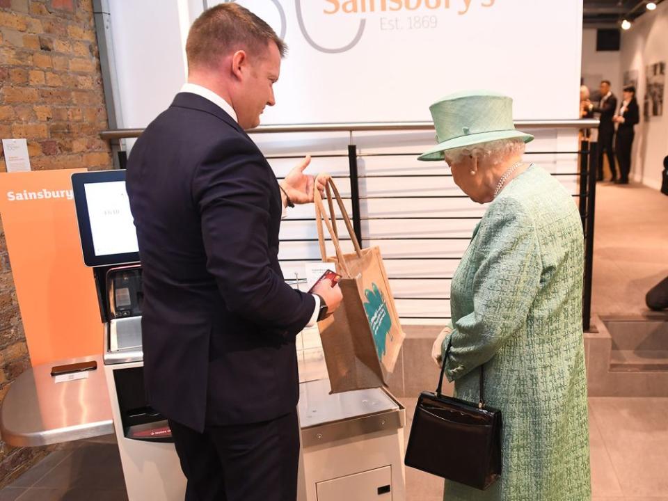 Queen Elizabeth | JEREMY SELWYN/AFP/Getty