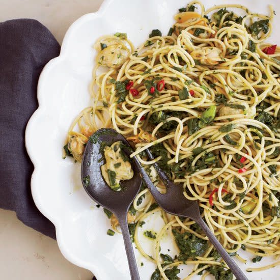 Kamut Spaghetti with Clams, Chicory and Parsley