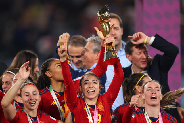 Olga Carmona learned her father died after scoring the lone goal in Spain's  World Cup win - Yahoo Sports