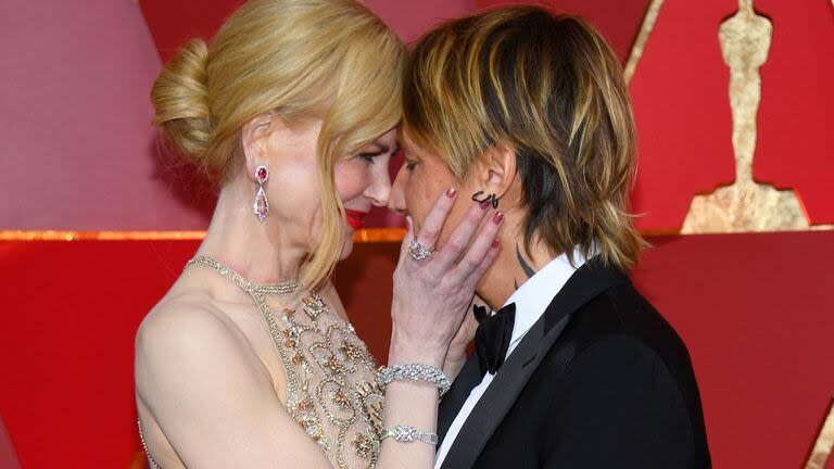 Mimosos, en la alfombra:  Nicole Kidman y su esposo, Keith Urban