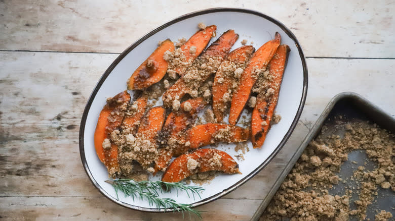 sweet potatoes with sugar crumbs