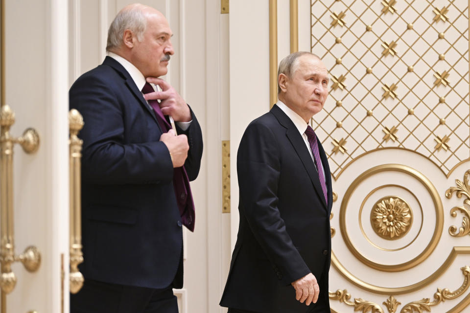 Russia Belarus talks spark fear of military plans in Ukraine. (Pavel Bednyakov / AP)