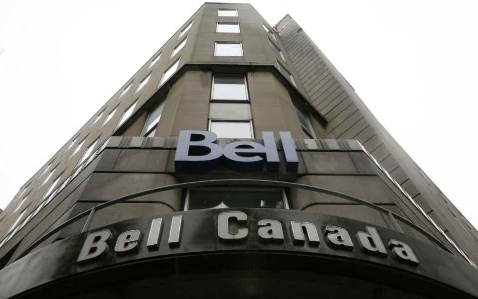 A Bell Canada office is pictured in downtown Ottawa November 26, 2008.  BCE Inc, the parent of Bell Canada, said on Wednesday it was unlikely its C$34.8 billion ($28.2 billion) leveraged buyout would close next month after its accountants ruled that the company that emerges from the deal would not meet a solvency test because of its huge debt load.  REUTERS/Chris Wattie (CANADA)