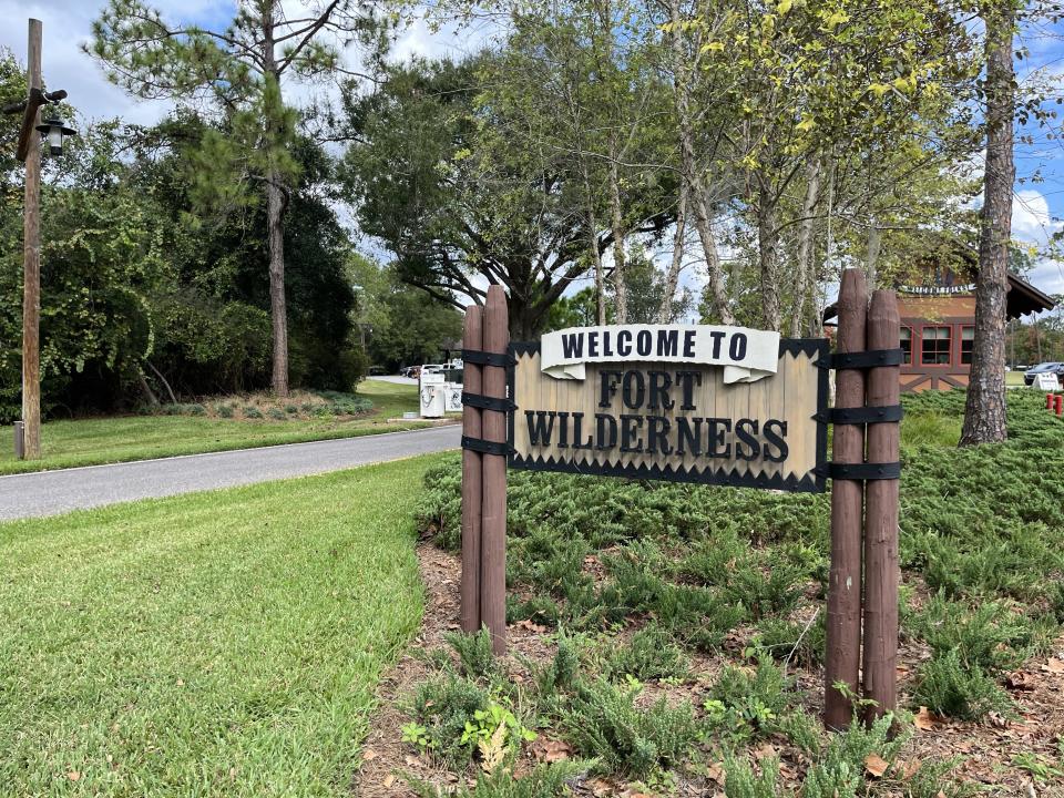 fort wilderness welcome sign