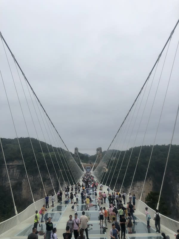 張家界大峽谷玻璃橋「雲天渡」