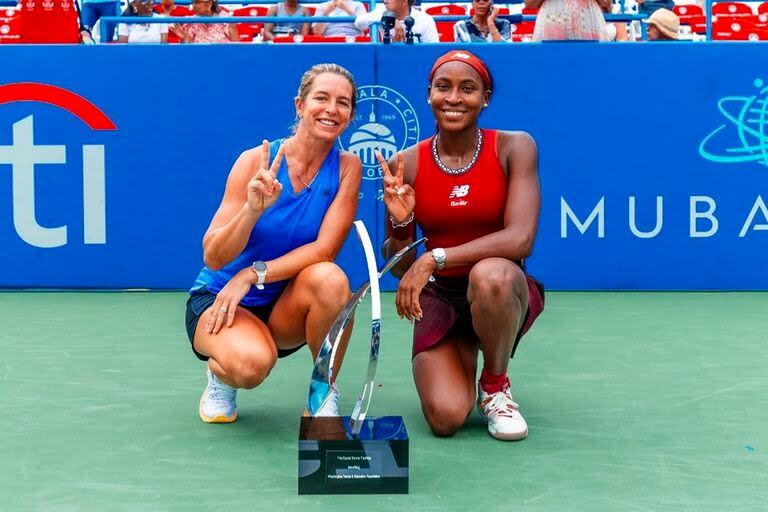 La exitosa estadounidense Coco Gauff, con su kinesióloga argentina, la salteña María Vago