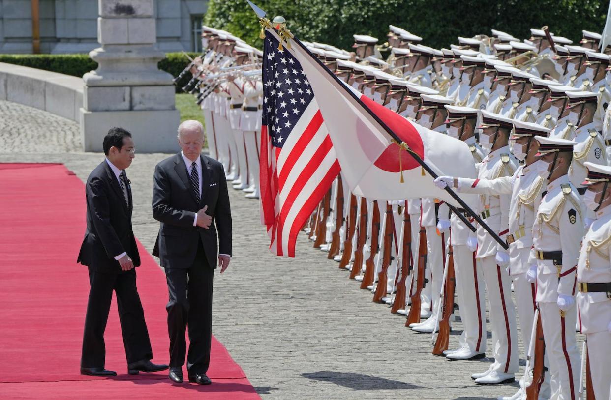 Biden and Kishida: A relationship far from flagging. <a href="https://www.gettyimages.com/detail/news-photo/president-joe-biden-reviews-an-honour-guard-with-japanese-news-photo/1398731732?phrase=Kishida%20Biden&adppopup=true" rel="nofollow noopener" target="_blank" data-ylk="slk:Eugene Hoshiko/Getty Images;elm:context_link;itc:0;sec:content-canvas" class="link ">Eugene Hoshiko/Getty Images</a>