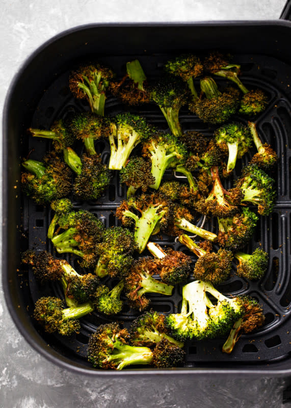 <p>Gimme Delicious</p><p>Learn how to make delicious crispy air fryer broccoli in just 10 minutes! It’s so easy, and the air-fried broccoli is perfectly roasted and flavorful.</p><p><strong>Get the recipe: <a href="https://gimmedelicious.com/air-fryer-broccoli/" rel="nofollow noopener" target="_blank" data-ylk="slk:10-Minute Air Fryer Broccoli;elm:context_link;itc:0;sec:content-canvas" class="link ">10-Minute Air Fryer Broccoli</a></strong></p><p><strong>Related: <a href="https://www.yahoo.com/lifestyle/35-air-fryer-chicken-recipes-201012768.html" data-ylk="slk:35 Easy Air Fryer Chicken Recipes;elm:context_link;itc:0;sec:content-canvas;outcm:mb_qualified_link;_E:mb_qualified_link;ct:story;" class="link  yahoo-link">35 Easy Air Fryer Chicken Recipes</a></strong></p>