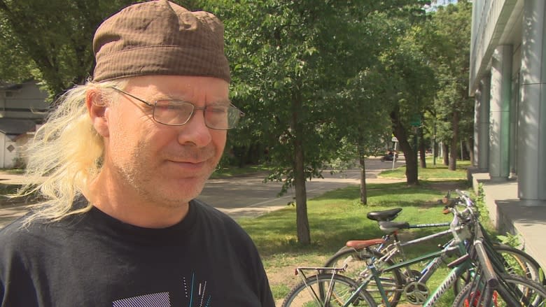 Rise in bike-related injuries in Winnipeg, report says drivers find cyclists 'annoying'