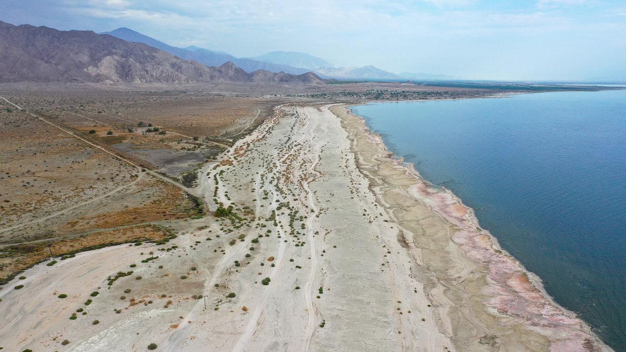 A stretch of exposed playa on the Salton Sea's west side in between the small communities of Desert Shores and Salton Sea Beach in 2021.