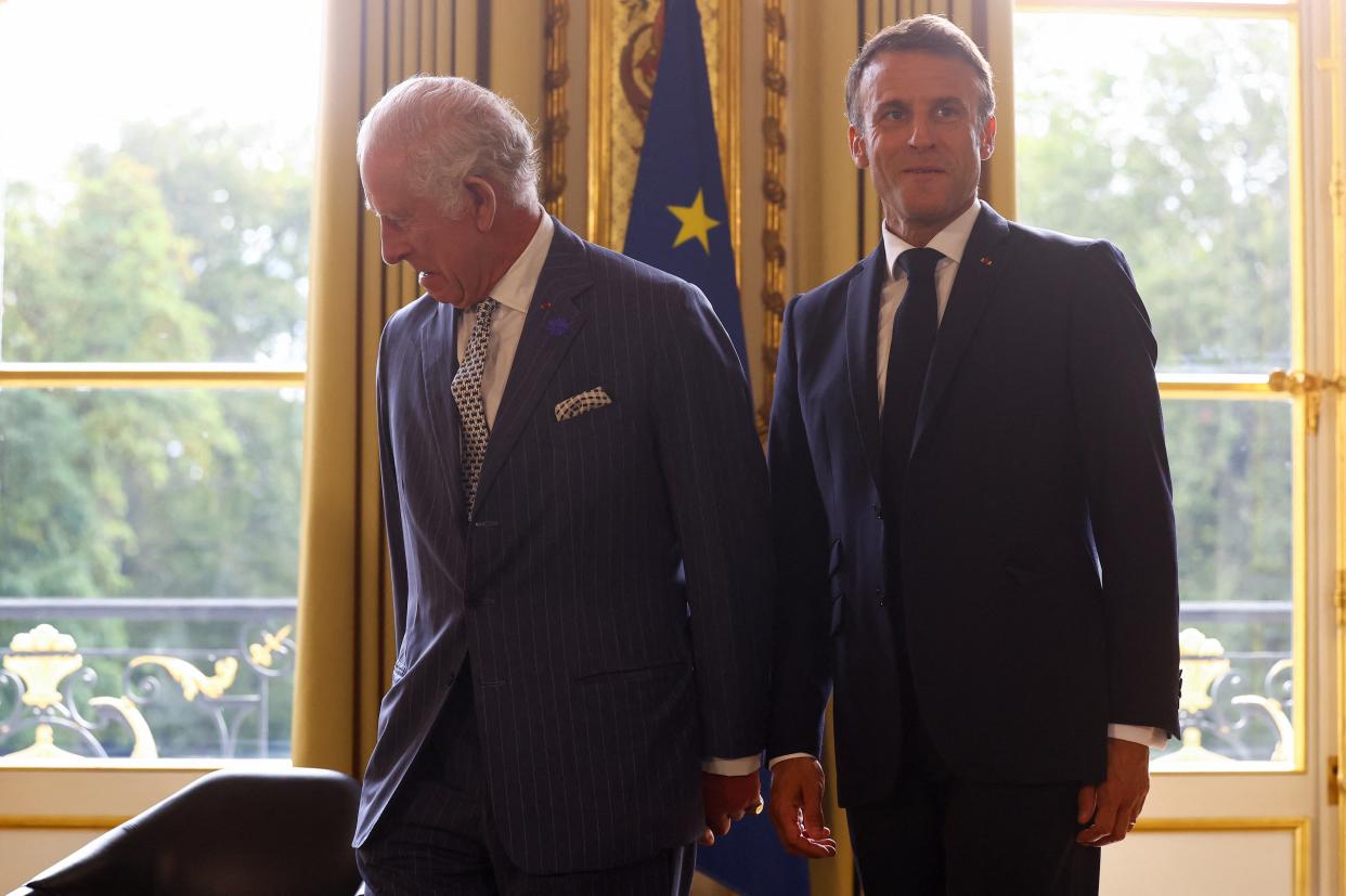 His Majesty and Macron inside the Palace de Versailles (Getty Images)