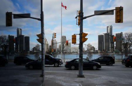 A general view of the Detroit skyline, dominated by General Motors headquarters (R), is seen from Windsor, Onatario, Canada January 14, 2018.   REUTERS/Jonathan Ernst