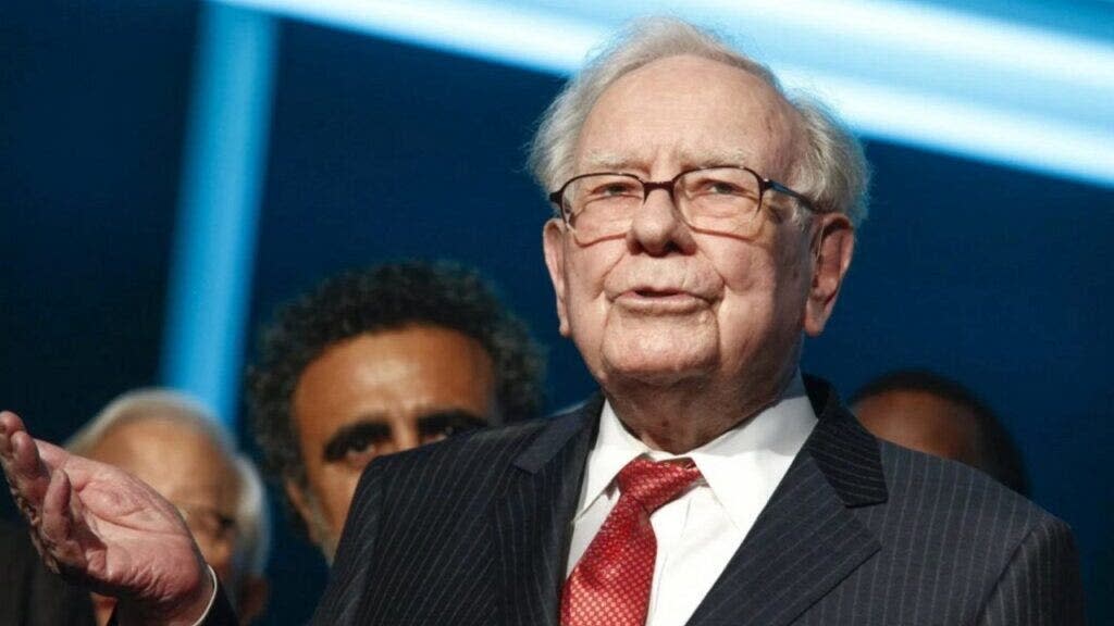 Expert Says Warren Buffett's Top Executive Ajit Jain Sold Berkshire Hathaway Stake Because 'The Stock Was Fully Pricing The Business'