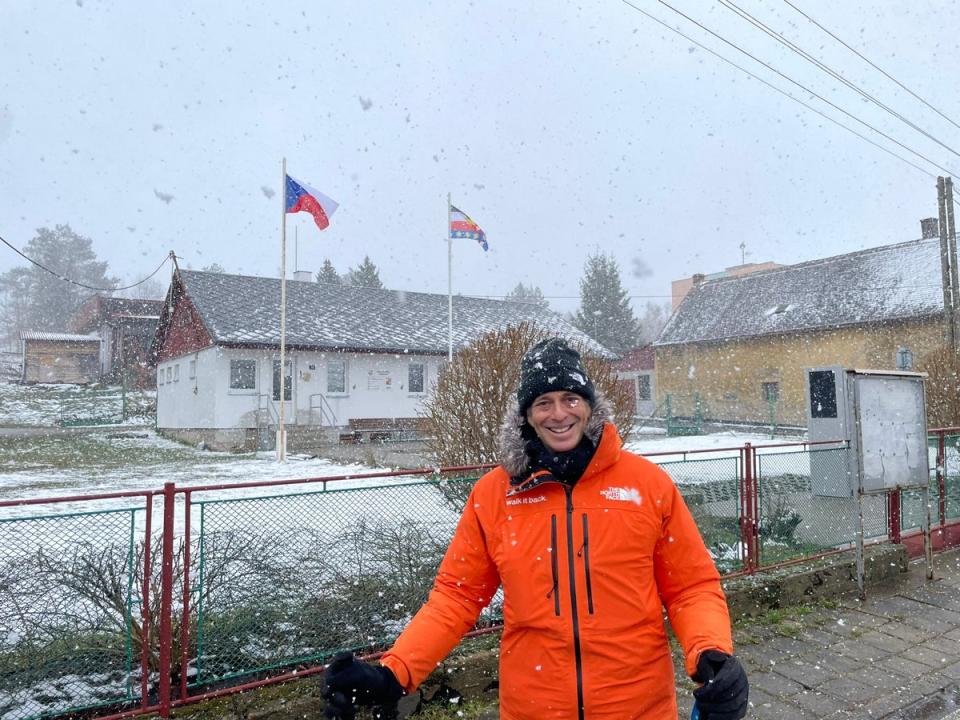 Mr Cohon poses for a photo as he enters the Hungarian border (Walk It Back)