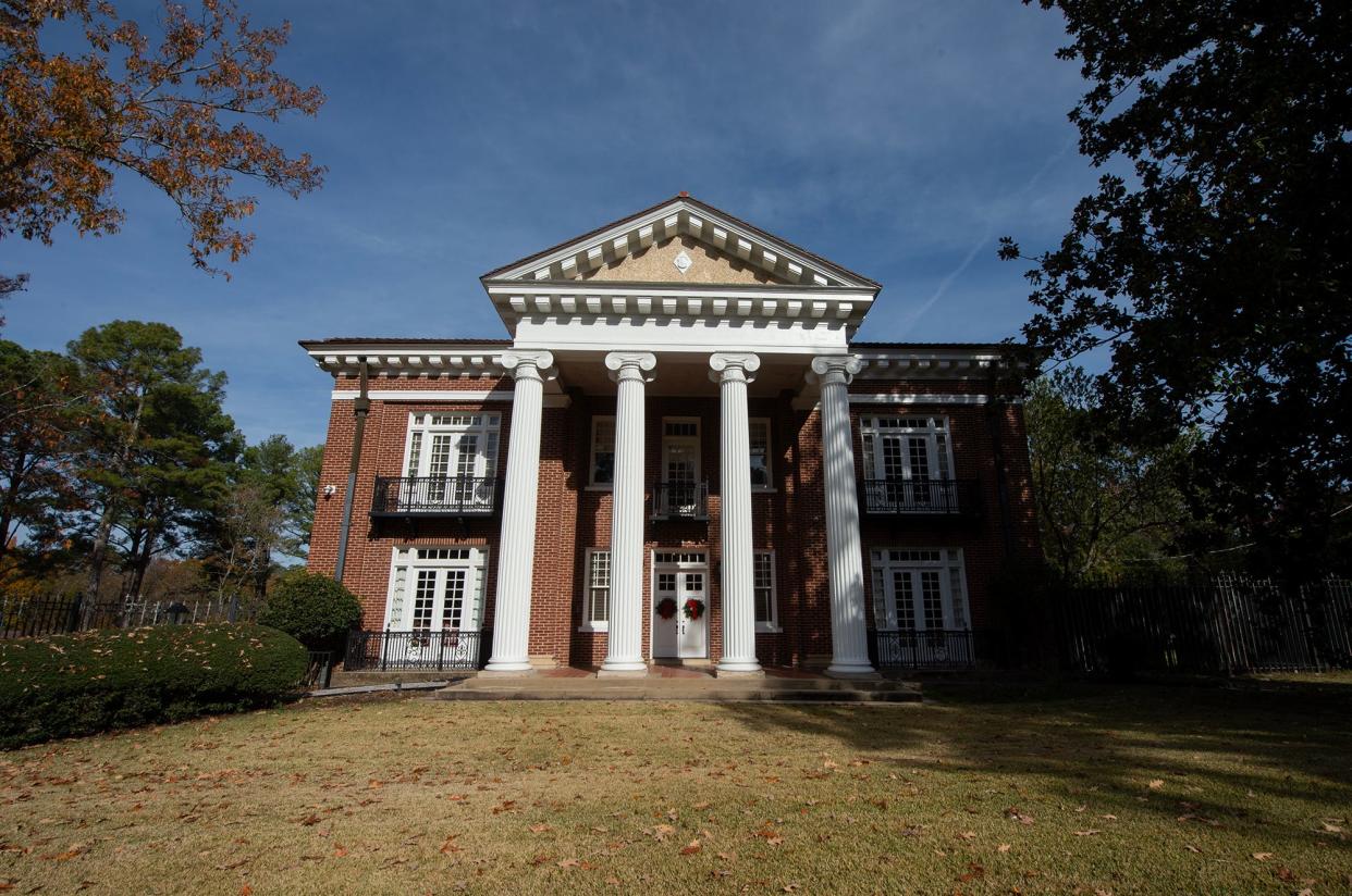 Kennington’s Mansion, located in the historic Belhaven neighborhood of Jackson will be the site of a May 4 Kentucky Derby party fundraiser for the International Ballet Competition.