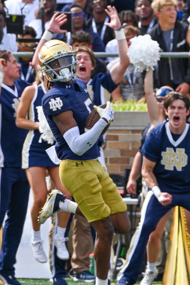 Slumping Tobias Merriweather dropped to second team for Notre Dame football  offense