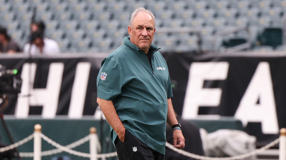 Vic Fangio breaks down Eagles biggest problem in loss to Buccaneers