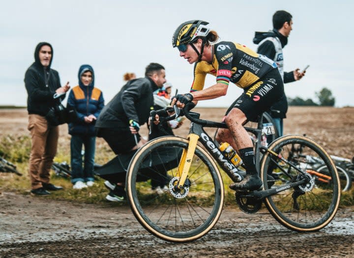 <span class="article__caption">Vos made a sensational chase for second in the inaugural Roubaix Femmes.</span> (Photo: Gruber Images)