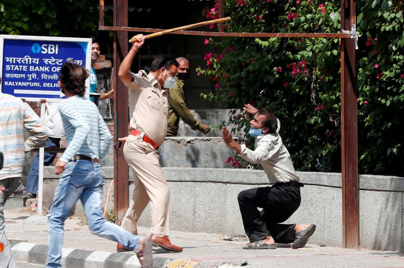 FILE PHOTO: Extended nationwide lockdown to slow spread of coronavirus disease (COVID-19) in New Delhi, India