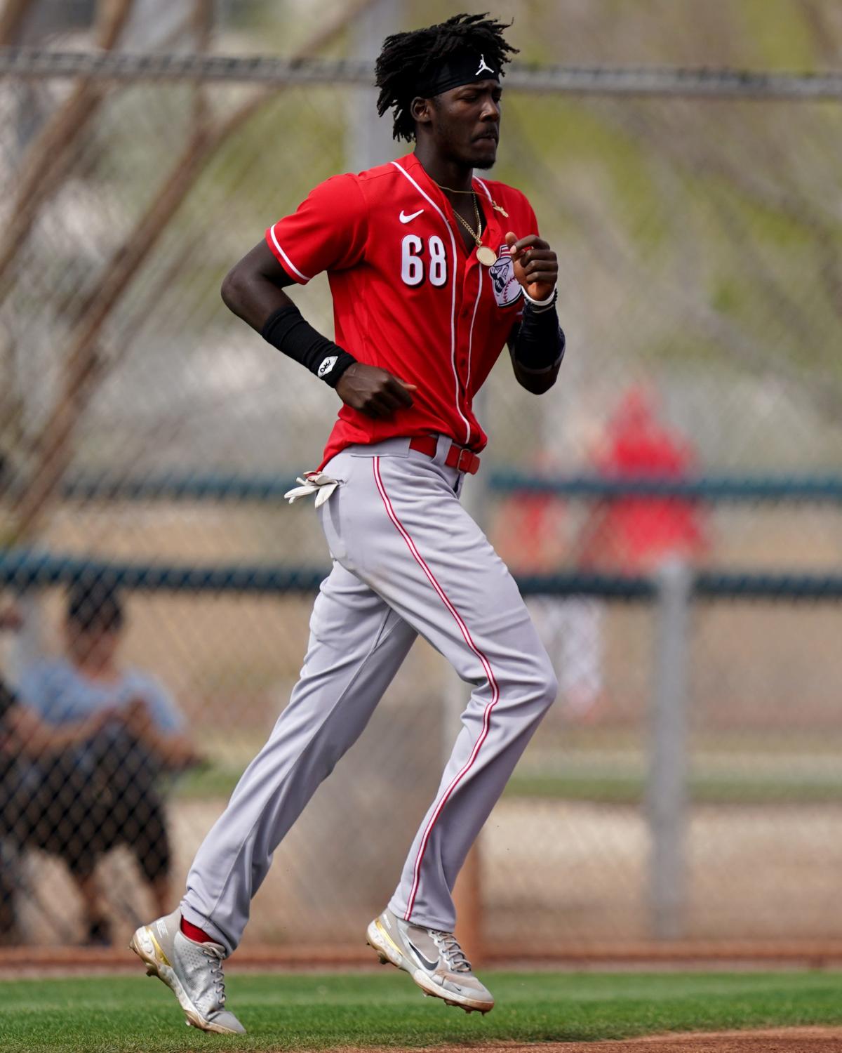 Cincinnati Reds: Kyle Farmer proving why he can be the starting shortstop