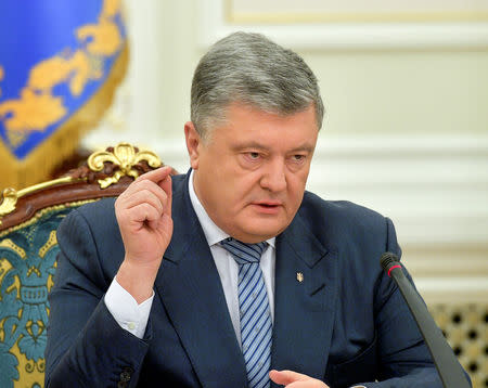 Ukrainian President Petro Poroshenko chairs a meeting with members of the National Security and Defence Council in Kiev, Ukraine December 26, 2018. Mykola Lazarenko/Ukrainian Presidential Press Service/Handout via REUTERS