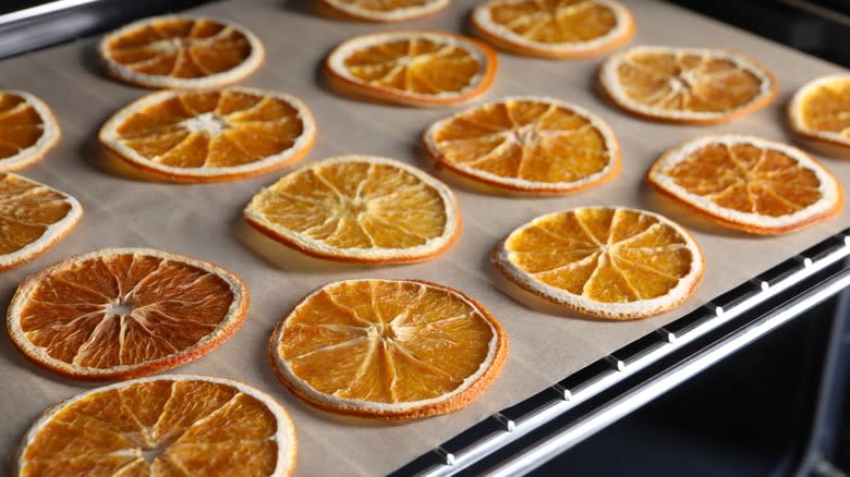 Dried satsuma mandarin slices