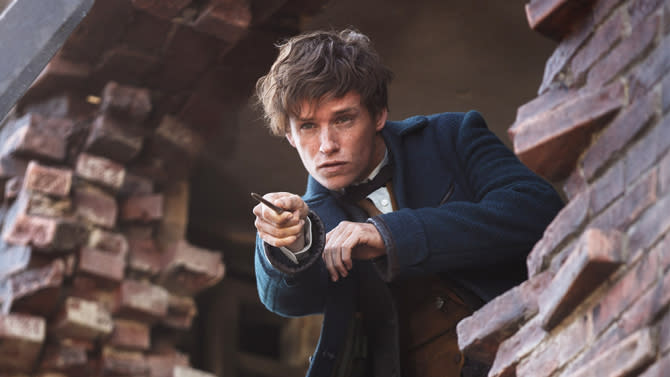 “Harry Potter” (okay, “Fantastic Beasts”) has won its first Oscar, we are squealing