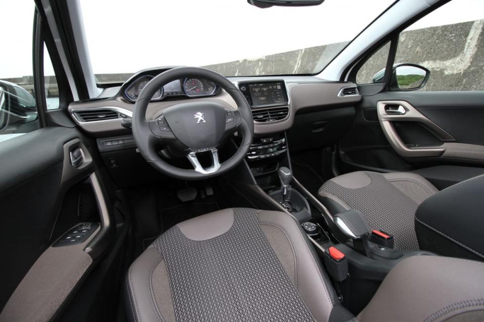 三缸渦輪搶先搭載，試駕Peugeot 2008 PureTech 1.2L Grip Control