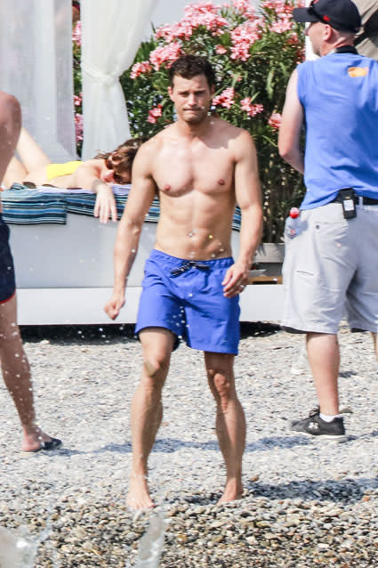 Shirtless Jamie Dornan And Bikini Clad Dakota Johnson Hit The Beach For Sexy Fifty Shades Scenes 